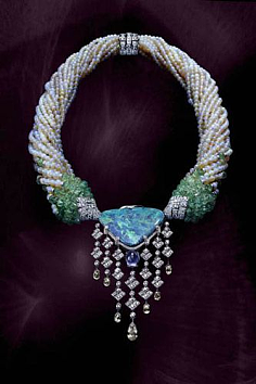 古董珠宝与燃料油 两个世界的历史沉淀与未来挑战